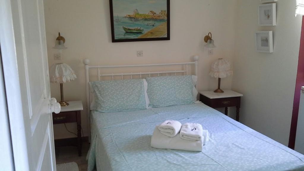 Aeginitiko Archontiko Apartment Aegina ภายนอก รูปภาพ